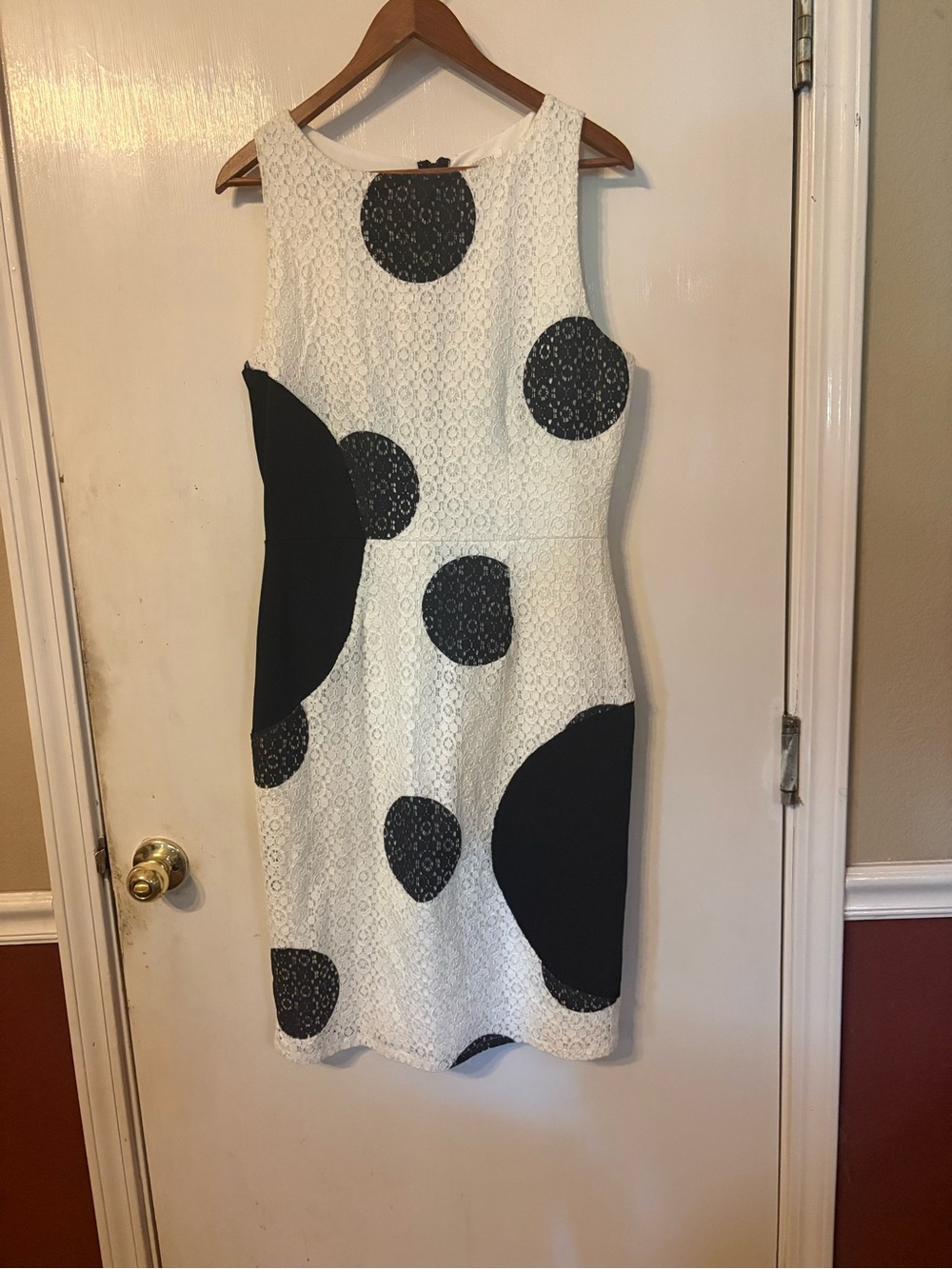 Weston Sleeveless White Lace Dress with Black Polka Panels Size Large